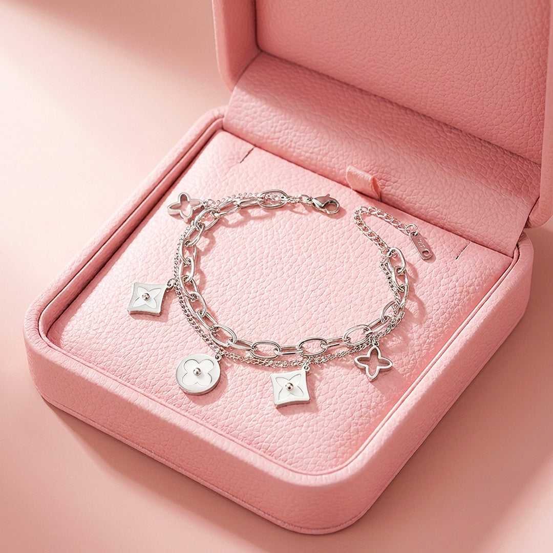 Quatrefoil Bracelet | Mother of Pearl Simulant | Gold | Luxe6358