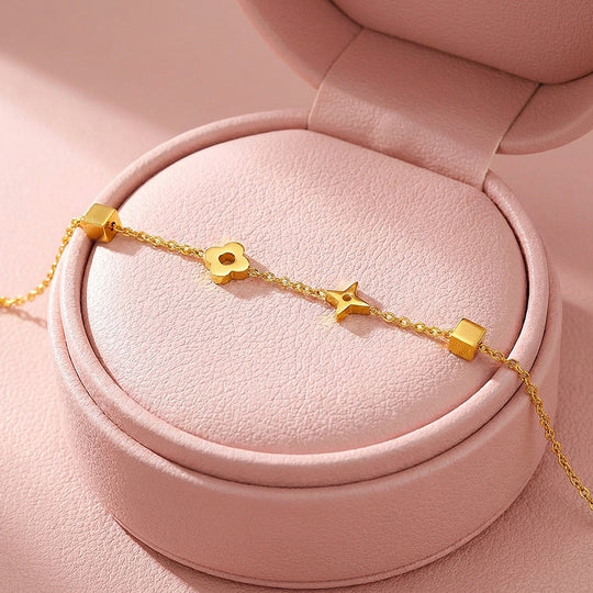 Dainty Motif Charm Bracelet | Luxe6362
