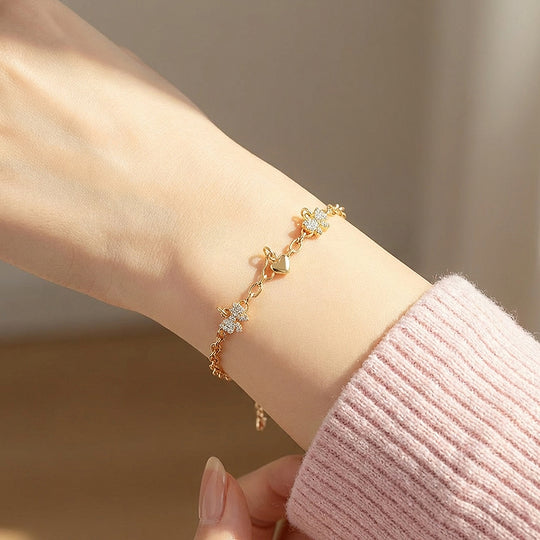 Pavé Bow &amp; Heart Charm Bracelet | Luxe6509