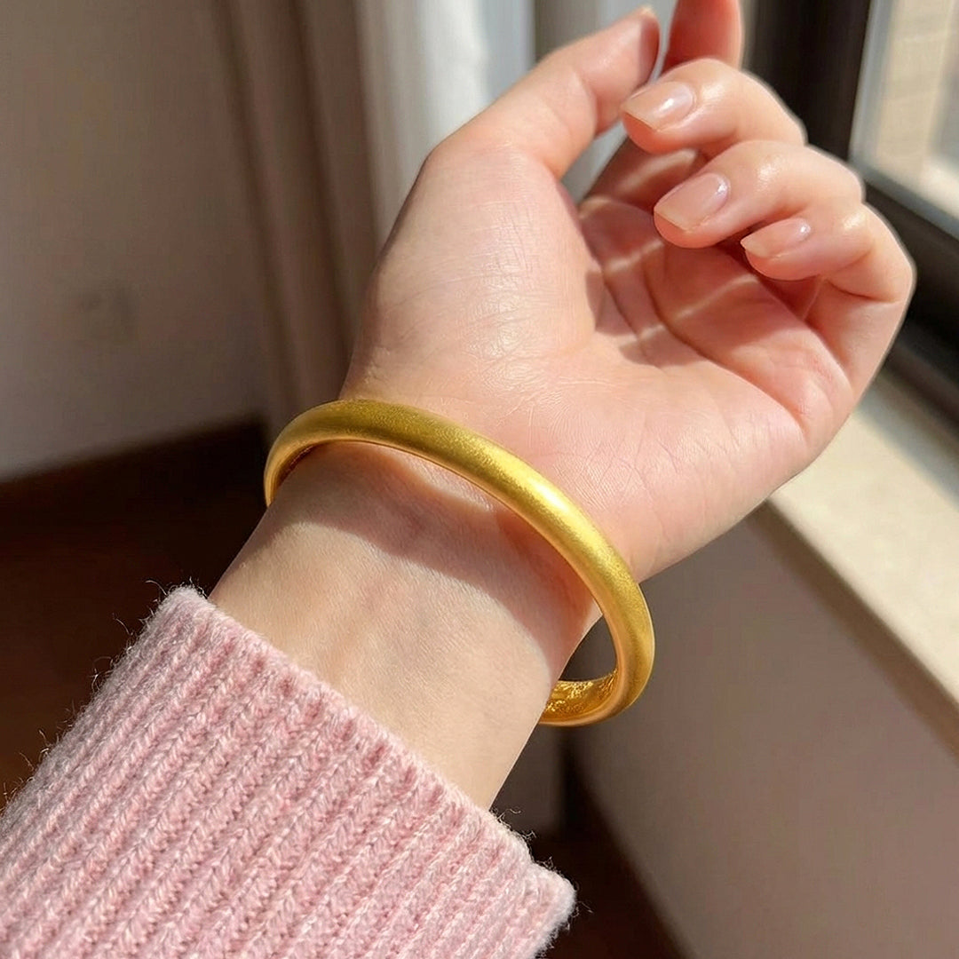 Pixiu Engraved Gold Bangle Bracelet | Luxe6542 - bangle | Singapore Jewellery, Wedding Rings &amp; Gifts | Same Day Delivery | Tiara.com.sg