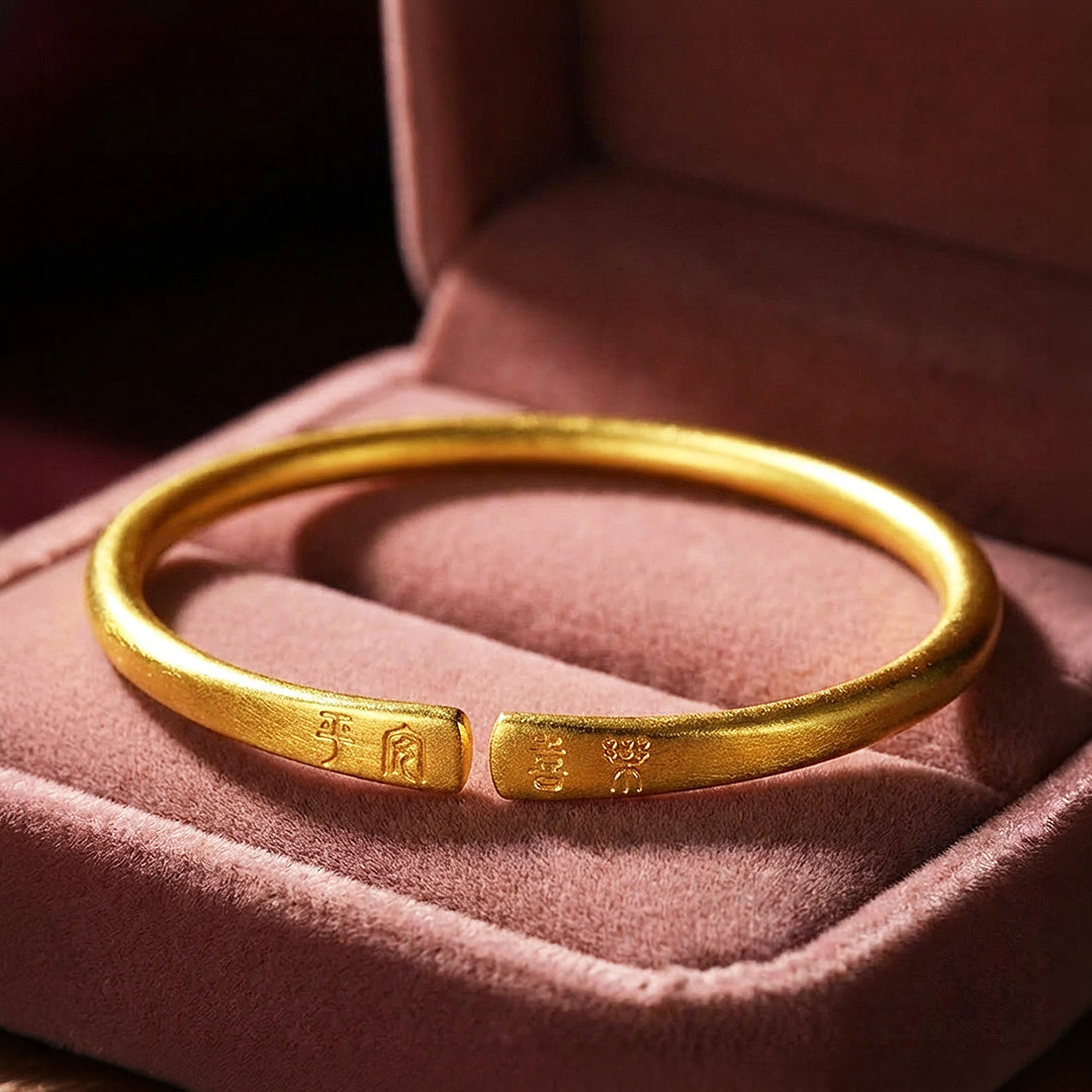 Ping An Xi Le Engraved Gold Bangle Bracelet | Luxe6543 - bangle | Singapore Jewellery, Wedding Rings & Gifts | Same Day Delivery | Tiara.com.sg