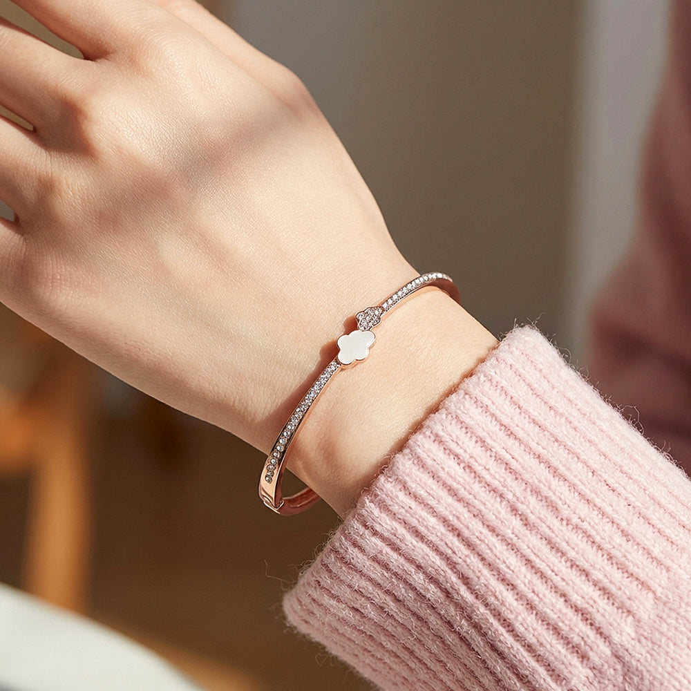 Clover Mother-of-Pearl Rose Gold Bangle Bracelet | Luxe6549 - bangle | Singapore Jewellery, Wedding Rings & Gifts | Same Day Delivery | Tiara.com.sg