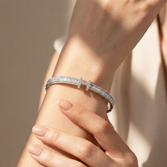 Baguette Channel H-Bar Bangle Bracelet | Luxe6551