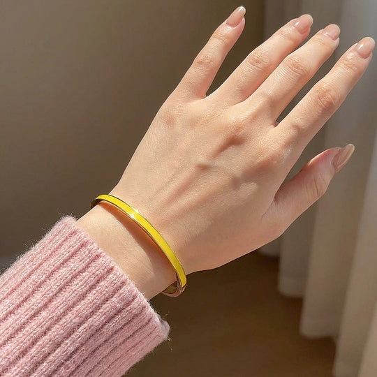 Enamel Inlay Gold Bangle | Luxe6555 - bangle | Singapore Jewellery, Wedding Rings &amp; Gifts | Same Day Delivery | Tiara.com.sg