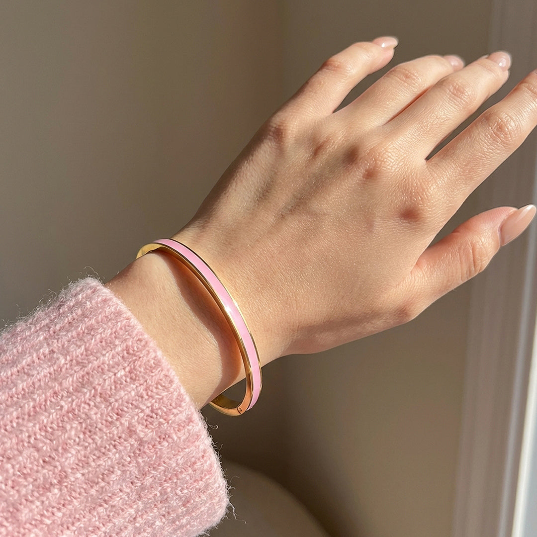 Enamel Inlay Gold Bangle | Luxe6555 – Tiara.com.sg