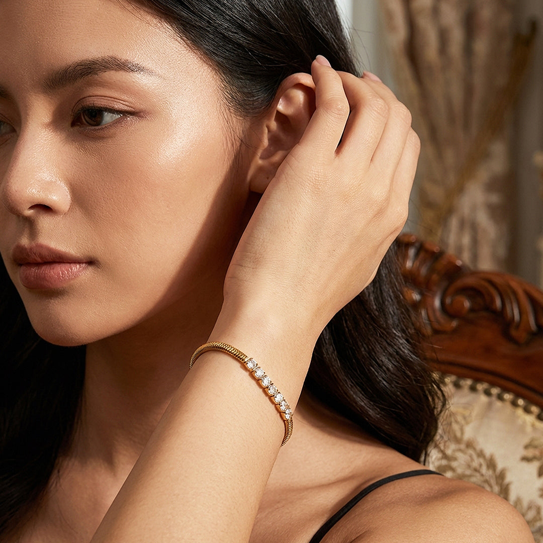 Elegant Gold Snake Chain Bracelet | Luxe6562