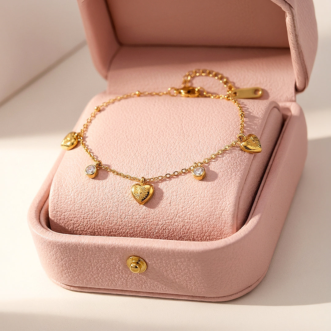 Dainty Gold Heart Charm Drop Bracelet | Luxe6570