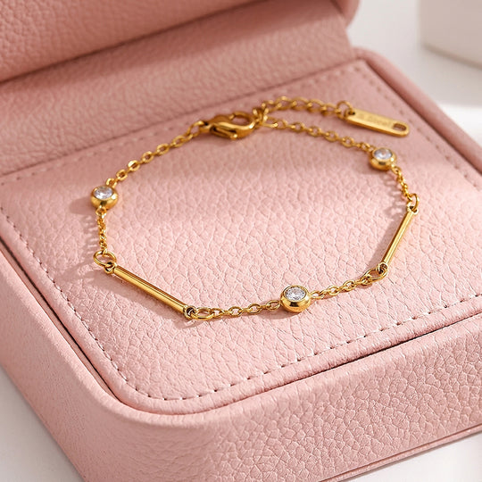 Minimalist Gold Bar &amp; Station Chain Bracelet | Luxe6571