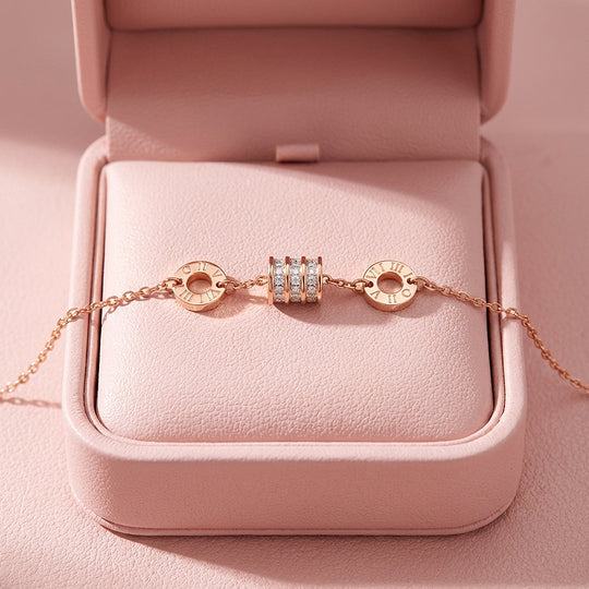 Pavé Barrel Roman Numeral Chain Bracelet | Luxe6589
