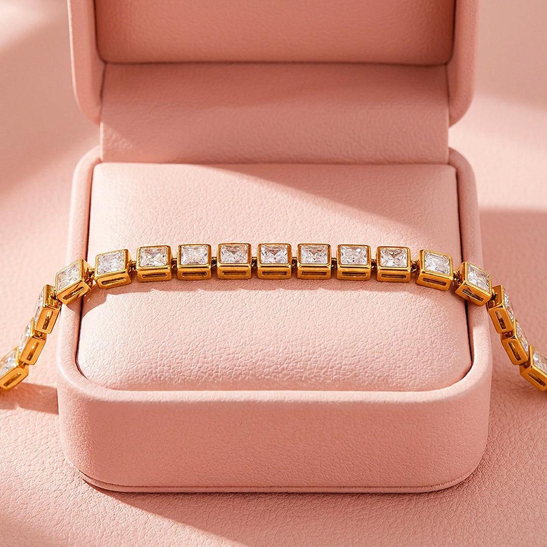 Princess-Cut Bezel Tennis Bracelet | Diamond Simulant | Luxe6637