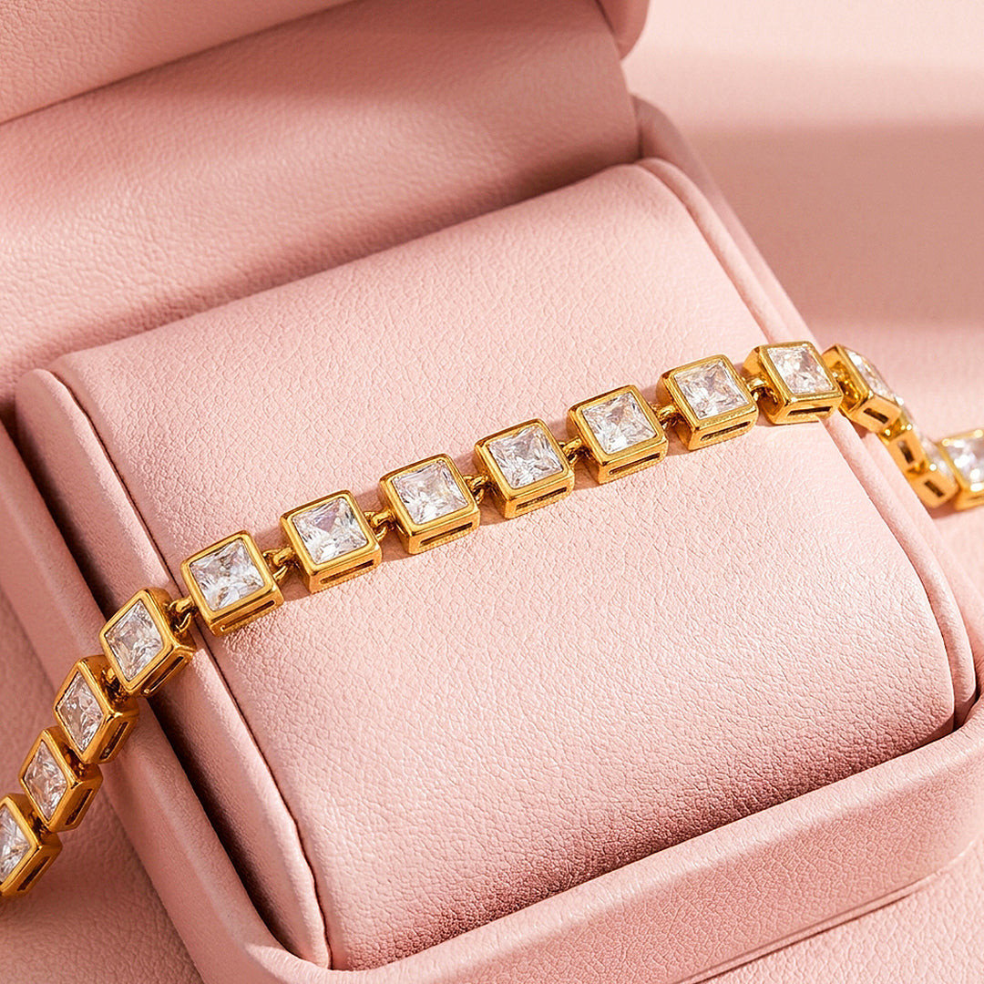 Princess-Cut Bezel Tennis Bracelet | Diamond Simulant | Luxe6637