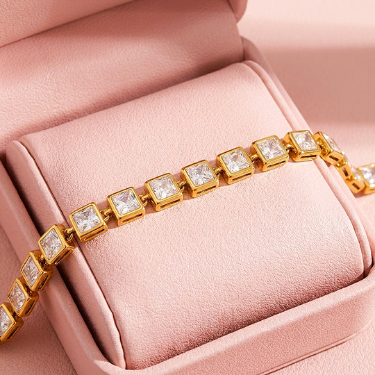 Princess-Cut Bezel Tennis Bracelet | Diamond Simulant | Luxe6637