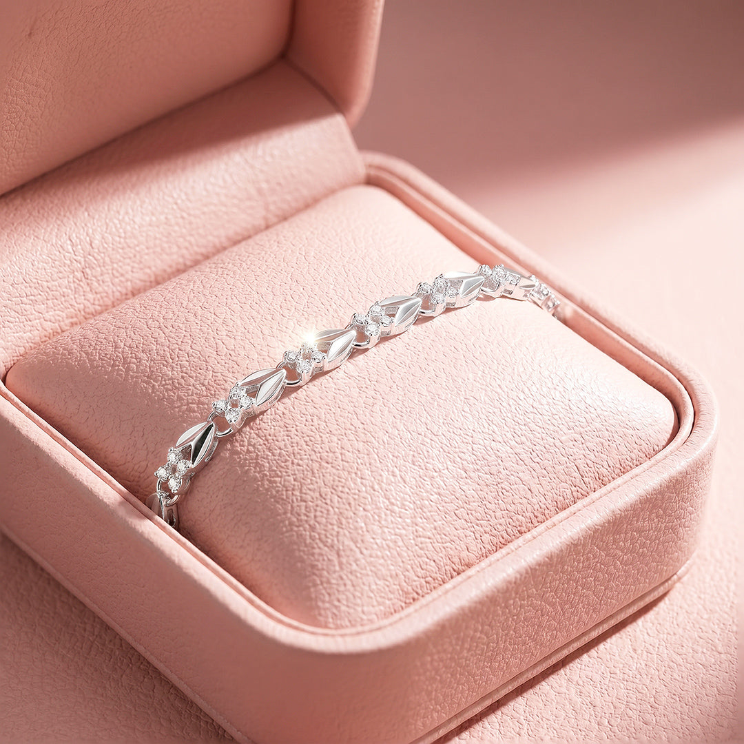Silver Clover &amp; Leaf Bracelet | Diamond Simulant | Luxe6655