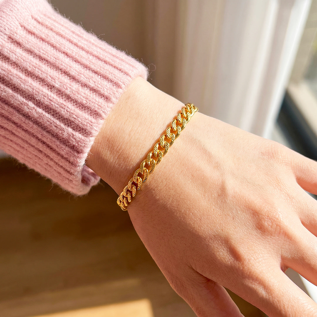 Textured Cuban Golden Link Chain Bracelet | Luxe6677