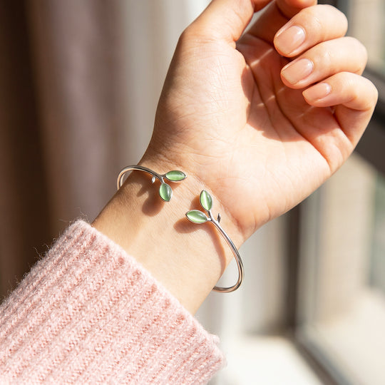Olive Leaf Cuff Bangle | Green Cat&