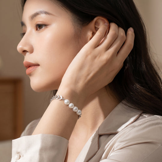 Pearl &amp; Leaf Chain Bracelet | Luxe6696