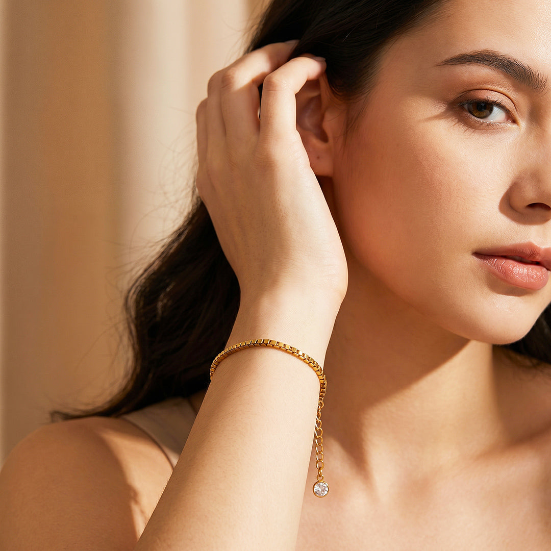 Box Chain Bracelet with Diamond Simulant Charm | Luxe6698