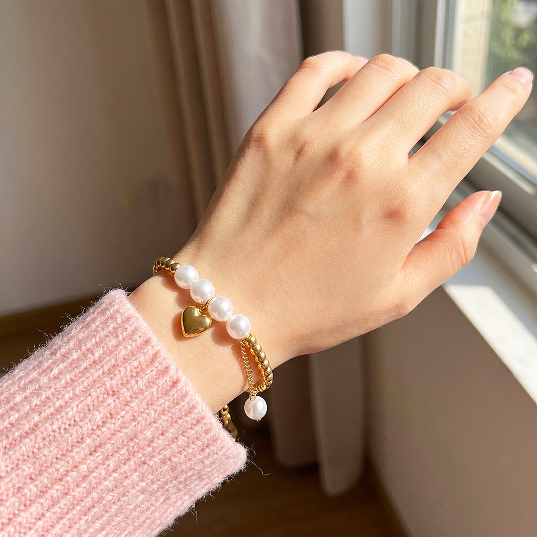 Pearls &amp; Gold Beads Heart Charm Bracelet | Luxe6718