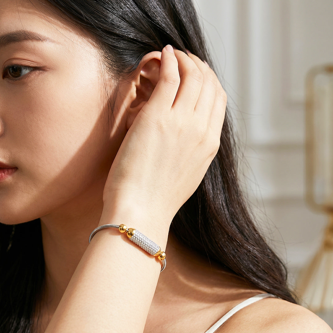 Pavé Cylinder Adjustable Chain Bracelet | Luxe6719
