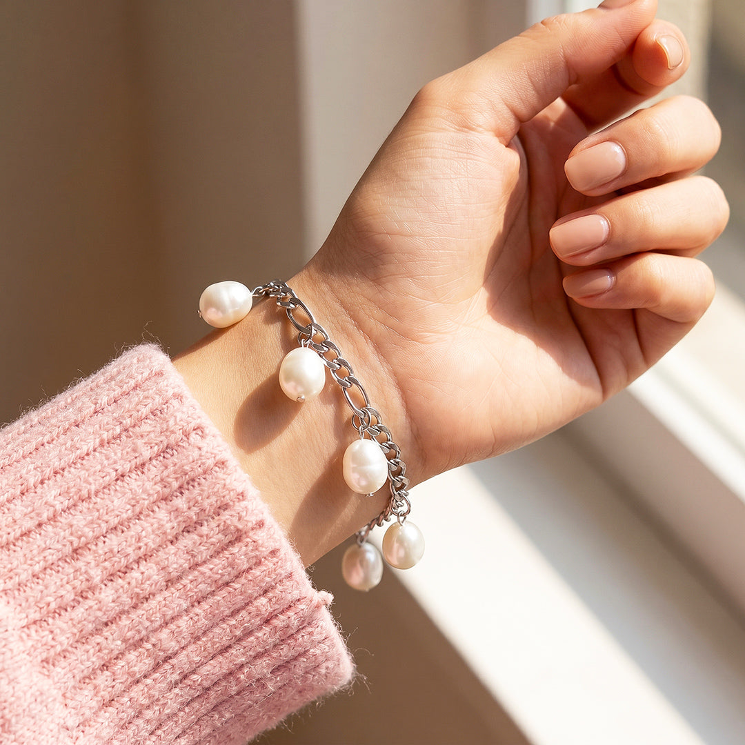 Pearl Drop Figaro Chain Bracelet | Luxe6722