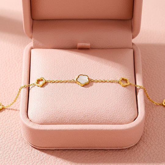 Mother of Pearl Clover Chain Bracelet | Women&