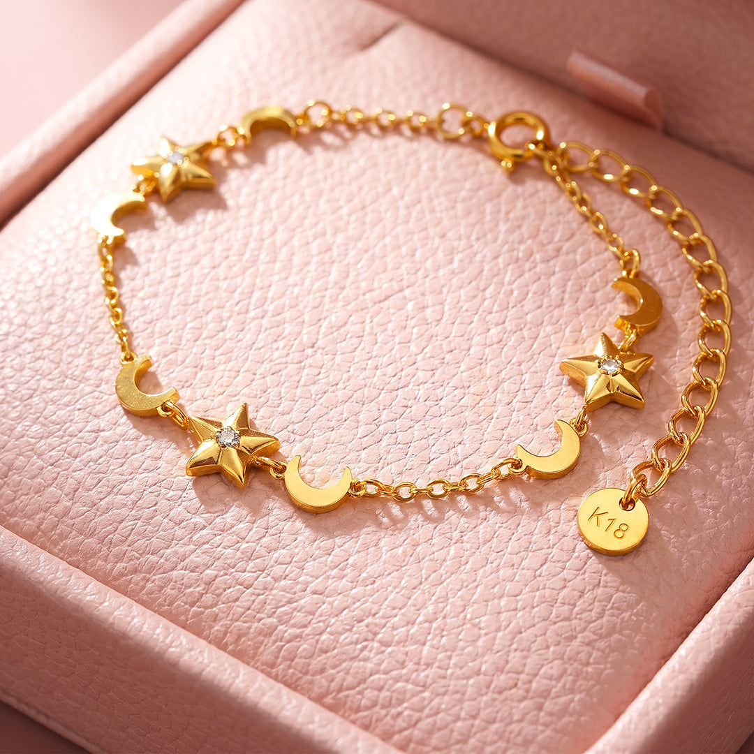 Star &amp; Moon Charm Bracelet | Women&