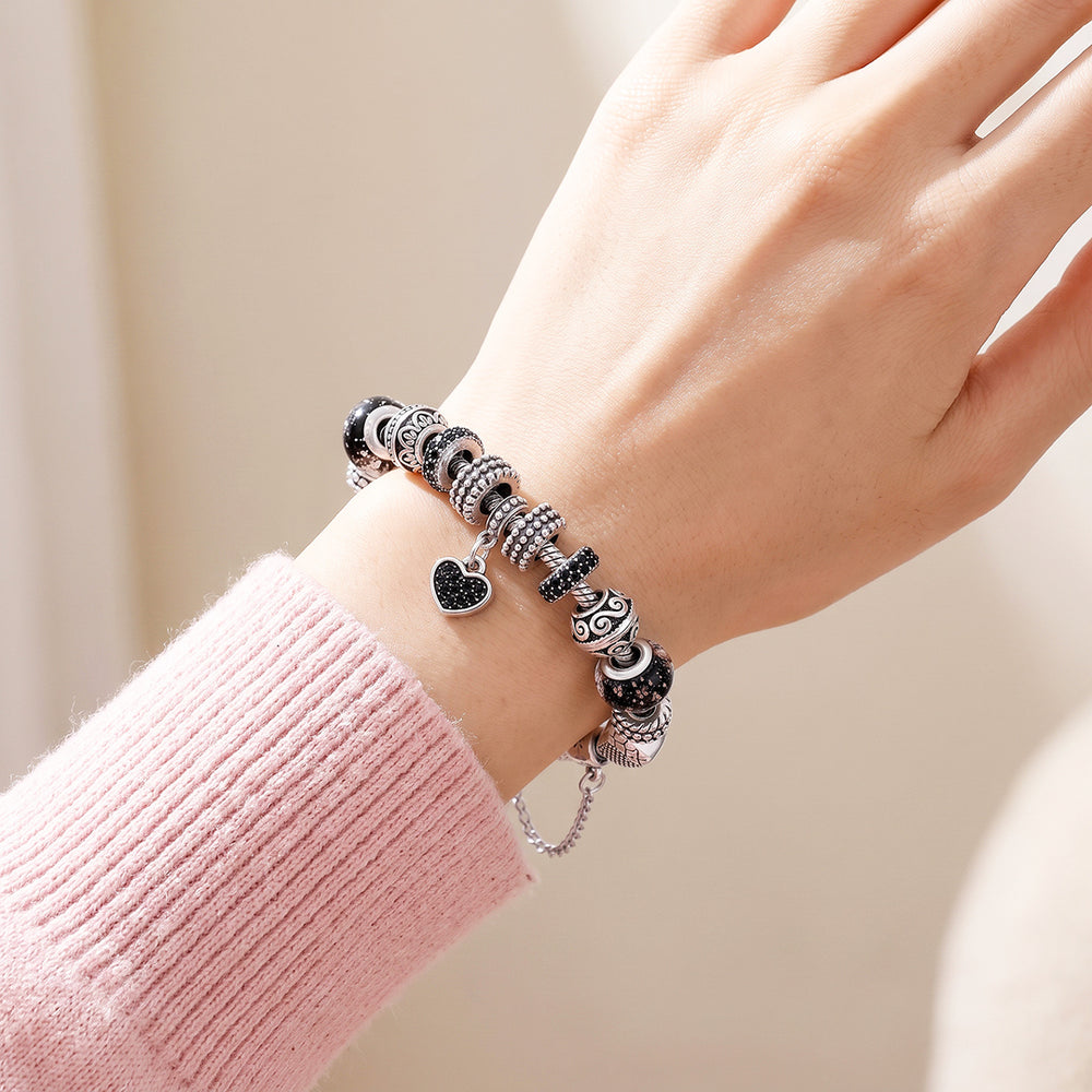 Black Heart Vintage Charm Bracelet | Luxe6780