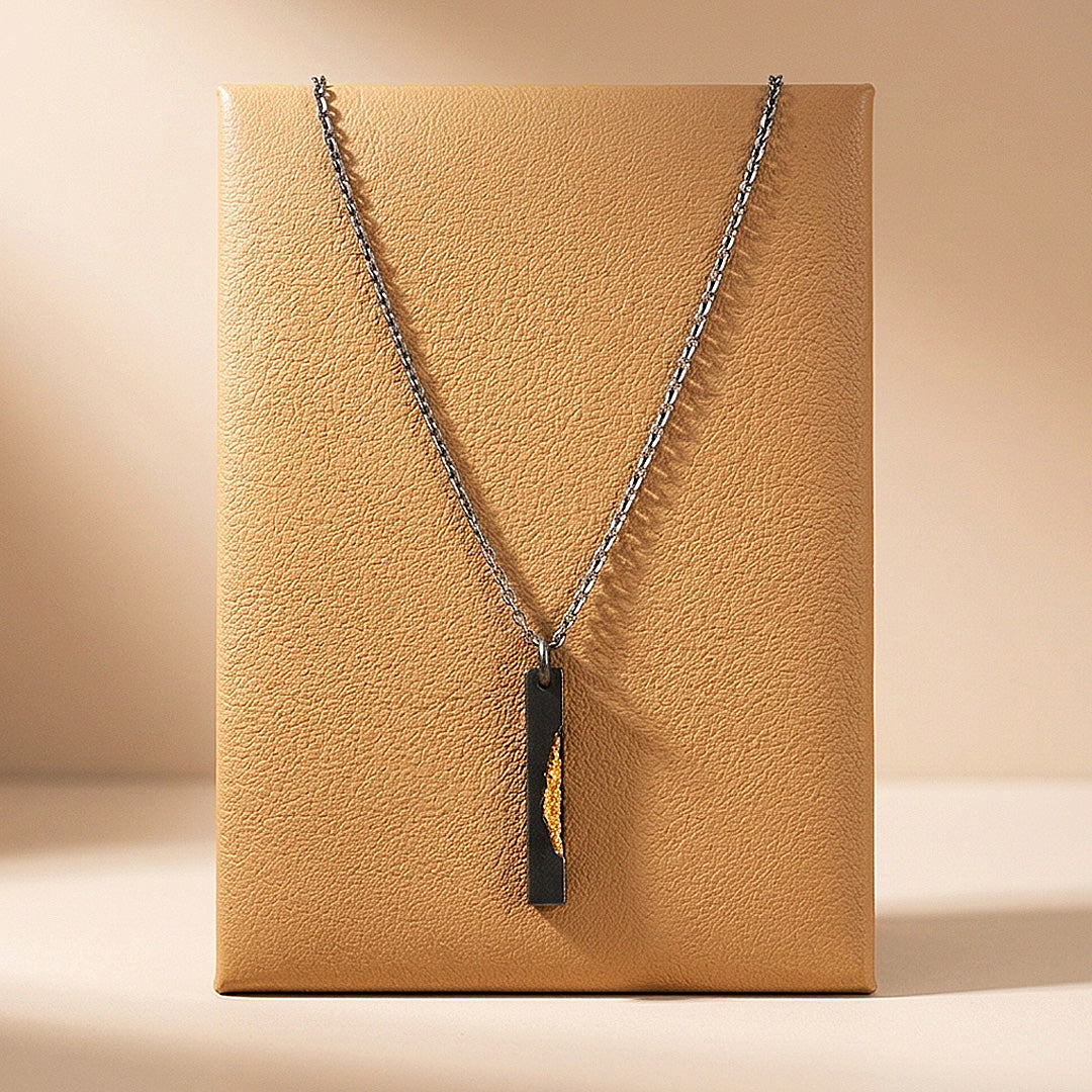 Gold Vein Bar Pendant | Men&
