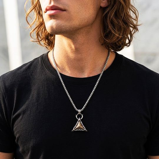 Eye of Horus Pendant | Men&