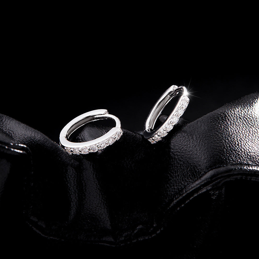 Prm8101: The Moissanite Pave Huggie Hoops