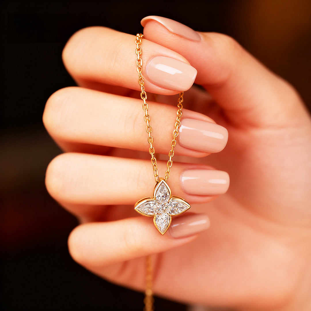 Prm2015 – Luxe Fleur Pendant