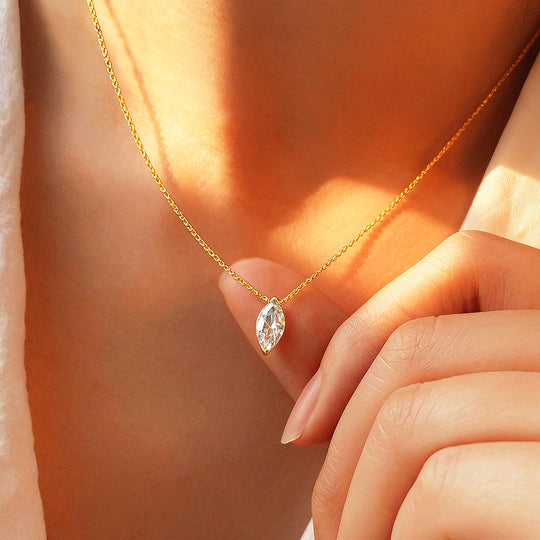 Prm2016 – The Marquise Radiance Necklace