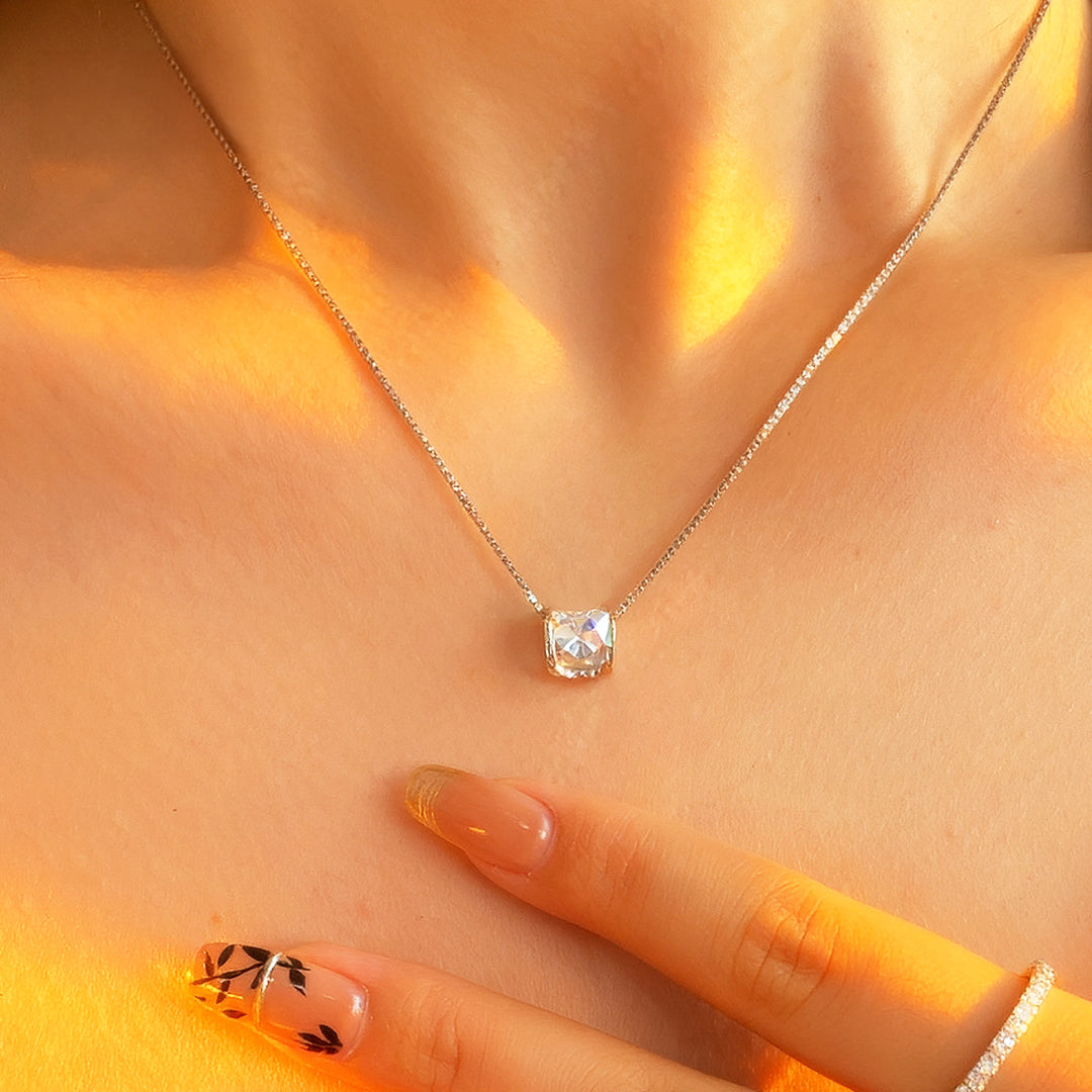 Prm2019 -  The Luxe Cushion Solitaire Necklace