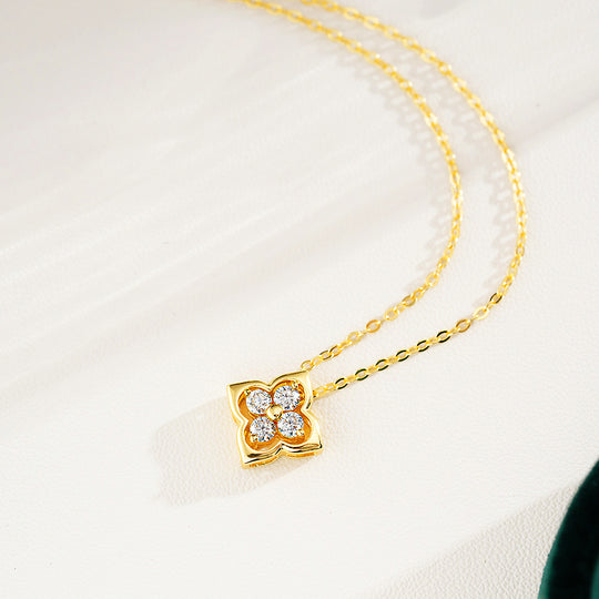 Prm2020 – The Luxe Clover Bloom Necklace