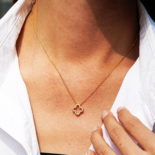 Prm2021 – The Lumière Clover Necklace