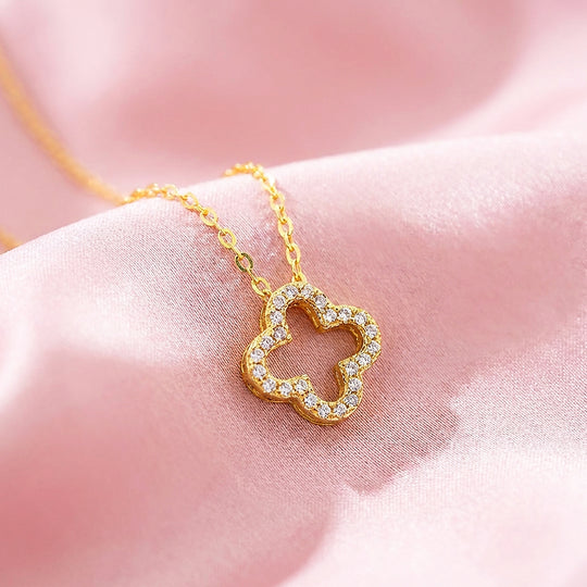Open Clover Halo Moissanite Pendant Necklace | PRM2021