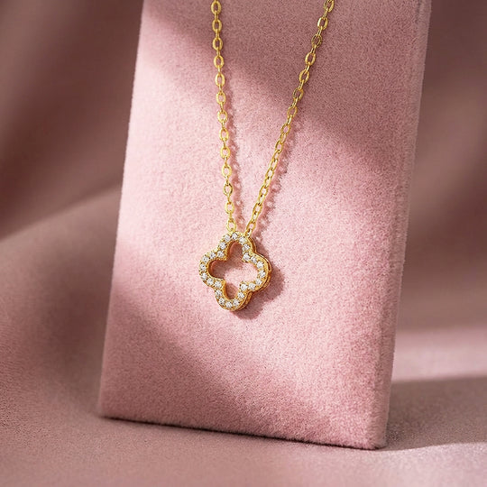 Open Clover Halo Moissanite Pendant Necklace | PRM2021