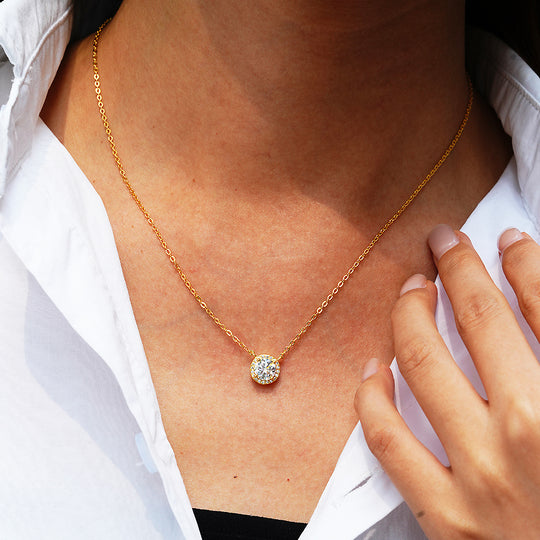 Prm2024 – The Halo Brilliance Necklace