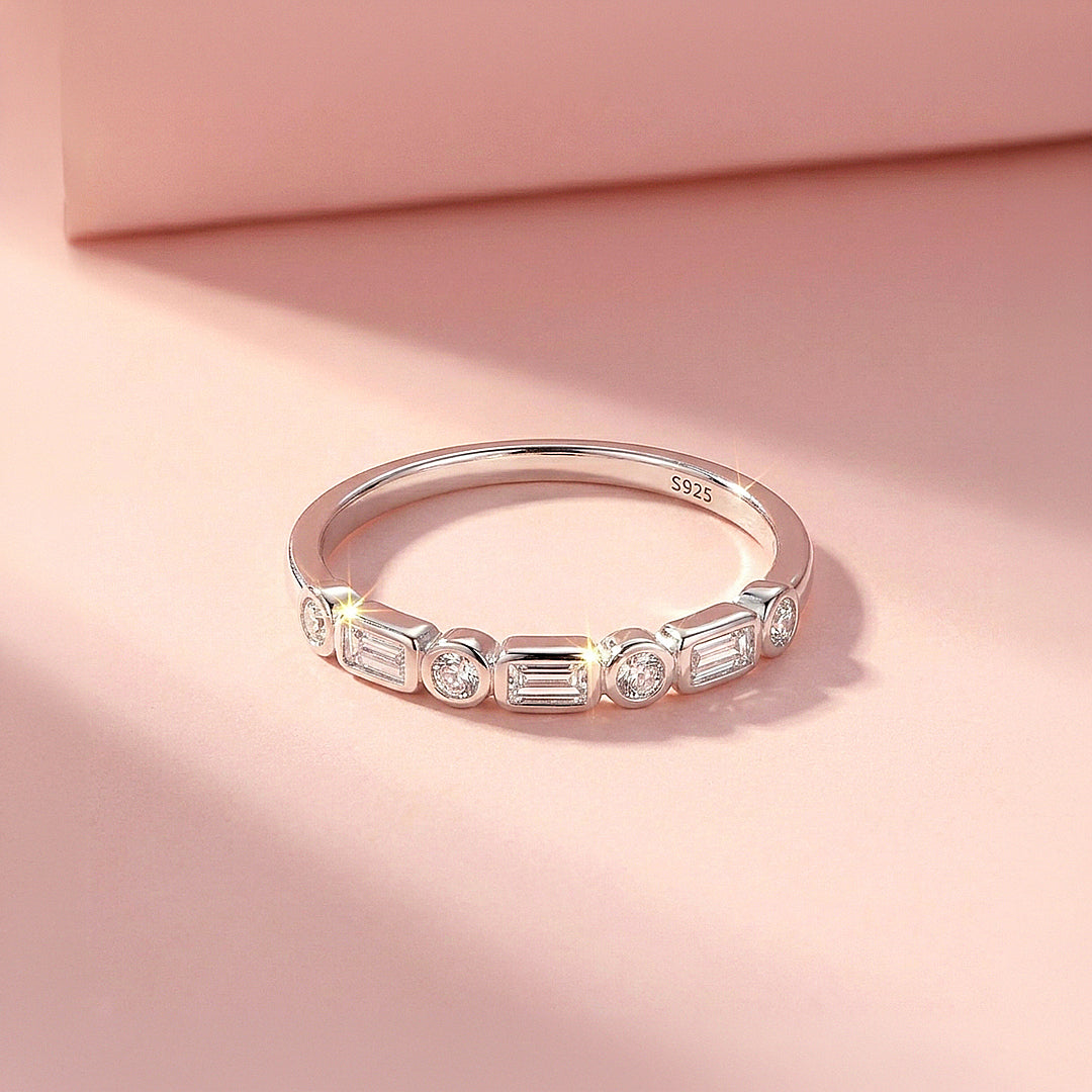 Emerald Cut &amp; Round Bezel Band Ring | Diamond Simulant | 925 Sterling Silver | Prm5019