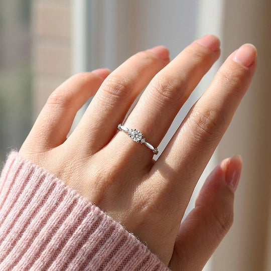 Solitaire Scalloped Band Moissanite Silver Women Ring | Prm5043