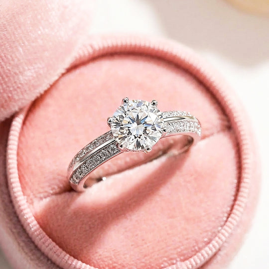 Round Brilliant Pavé Moissanite Ring | 925 Sterling Silver | PRM7105