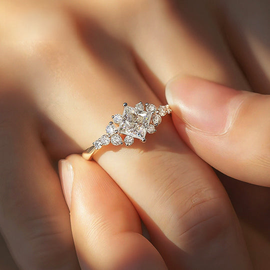 Prm7127: The Moissanite Royal Bloom Ring