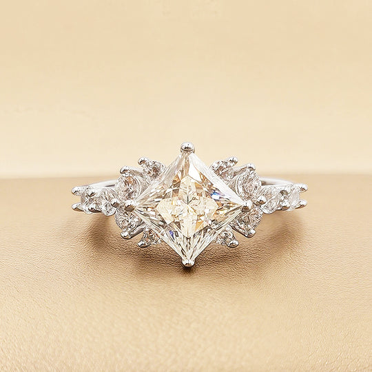 Prm7127: The Moissanite Royal Bloom Ring
