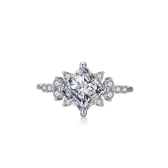 Prm7127: The Moissanite Royal Bloom Ring