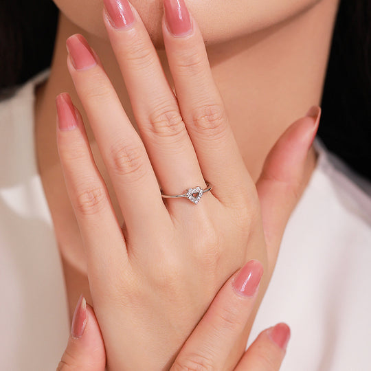 Prm7132: The Dazzling Heart Halo Ring