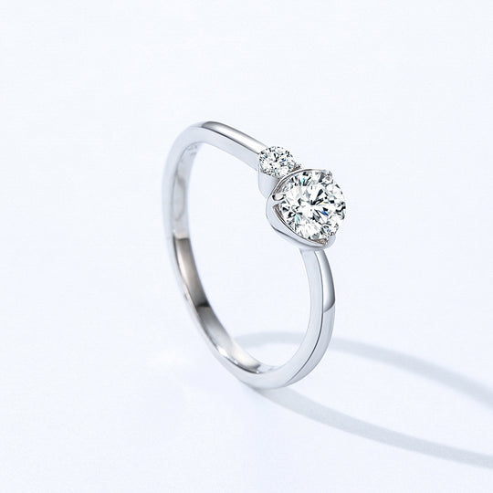 Prm7133: The Eternal Kiss Three-Stone Ring