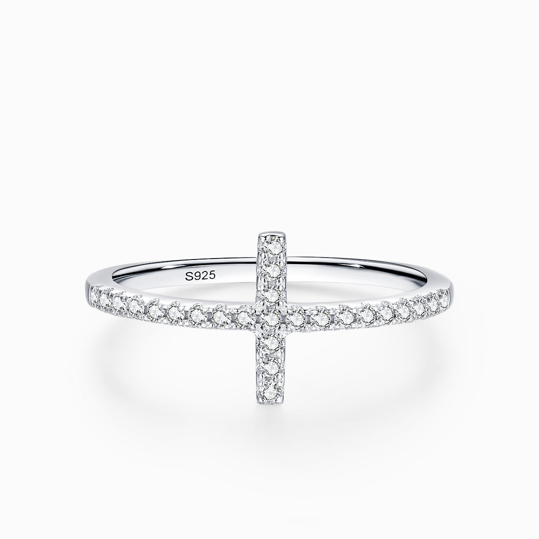 Prm7135: The Pavé Cross Statement Ring