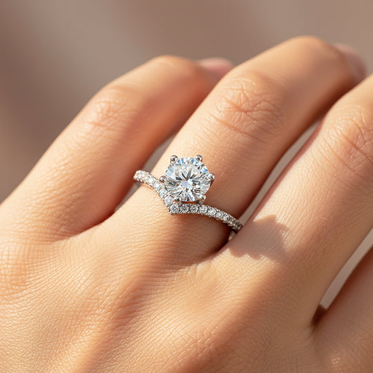 Prm7170: Regal Embrace Solitaire Ring
