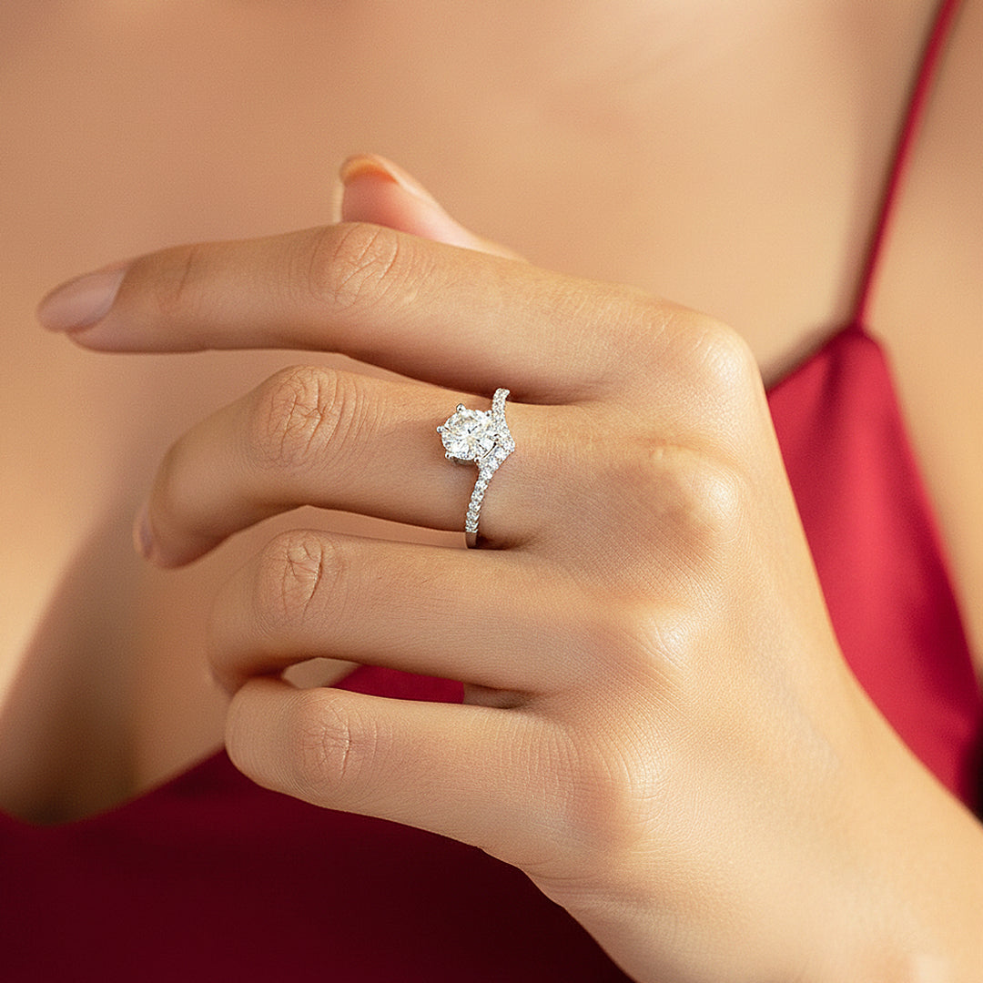 Prm7170: Regal Embrace Solitaire Ring