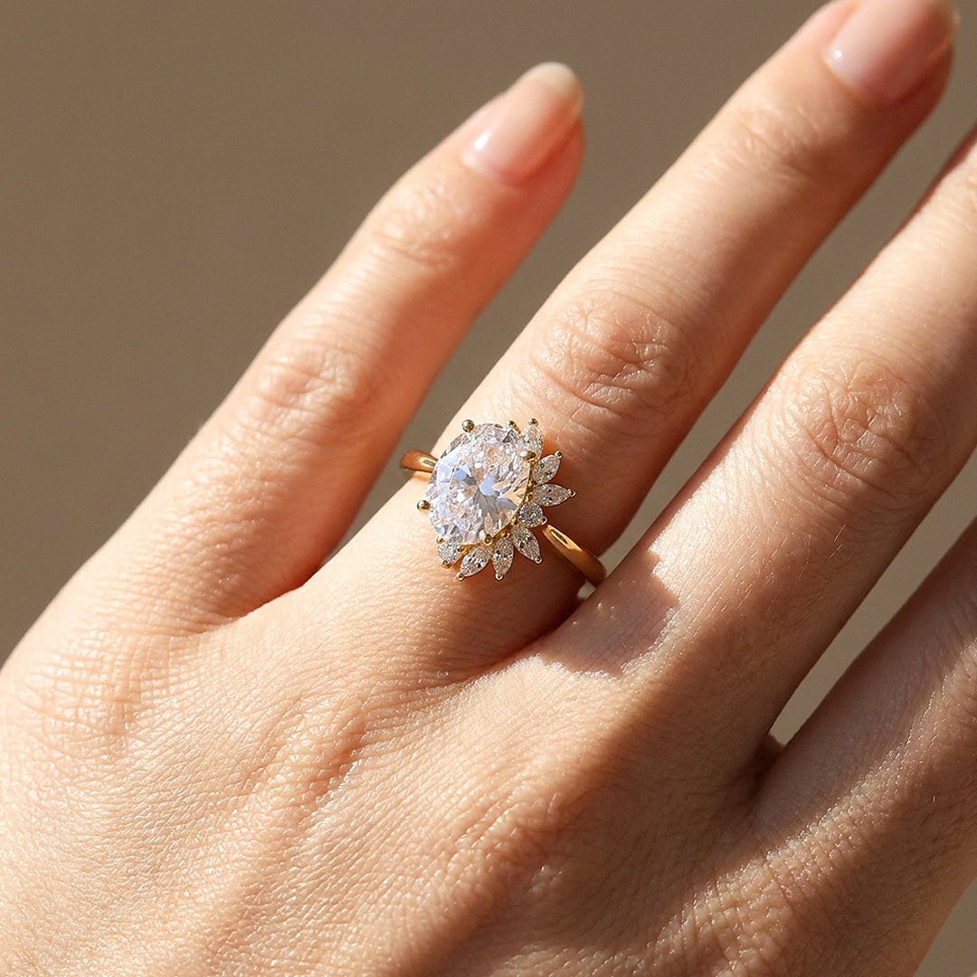 Oval-Cut Sunburst Engagement Ring | 925 Silver | PRM7204